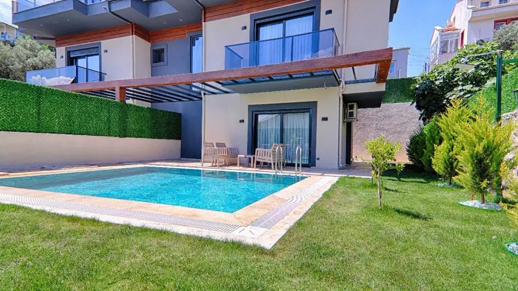 Property in Karaculha